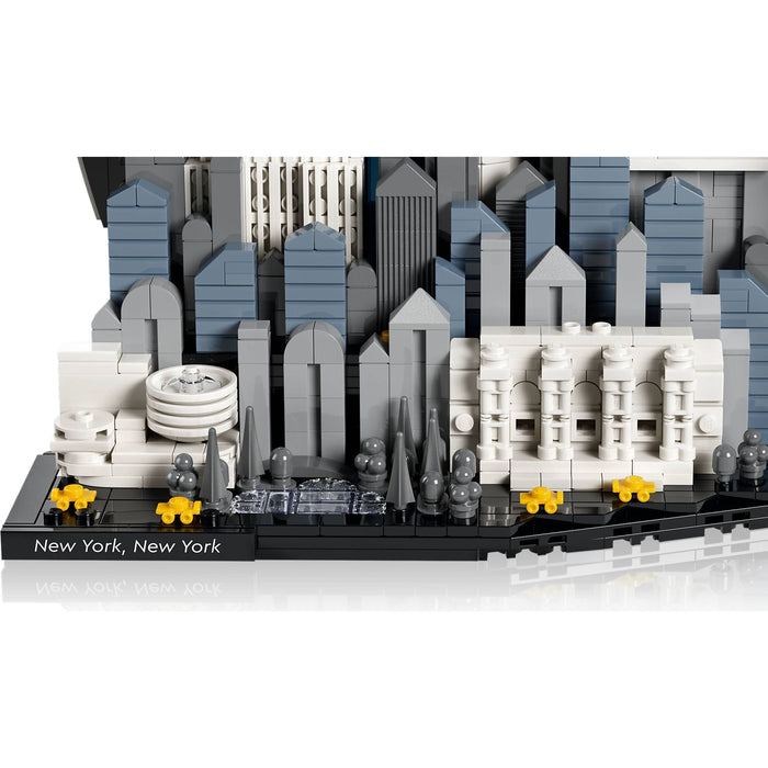 LEGO Architecture 21066 New York City – The Big Apple