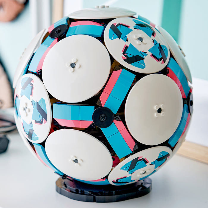 LEGO Editions 43019 Football / Soccer Ball - Hidden Stadium Set (2026)