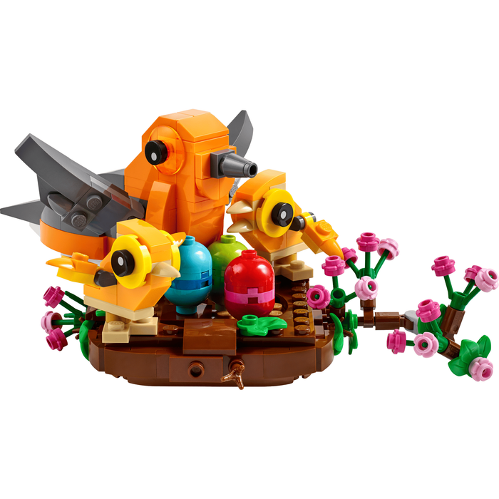 LEGO Seasonal 40639 Bird's Nest built bird's nest with birds and eggs