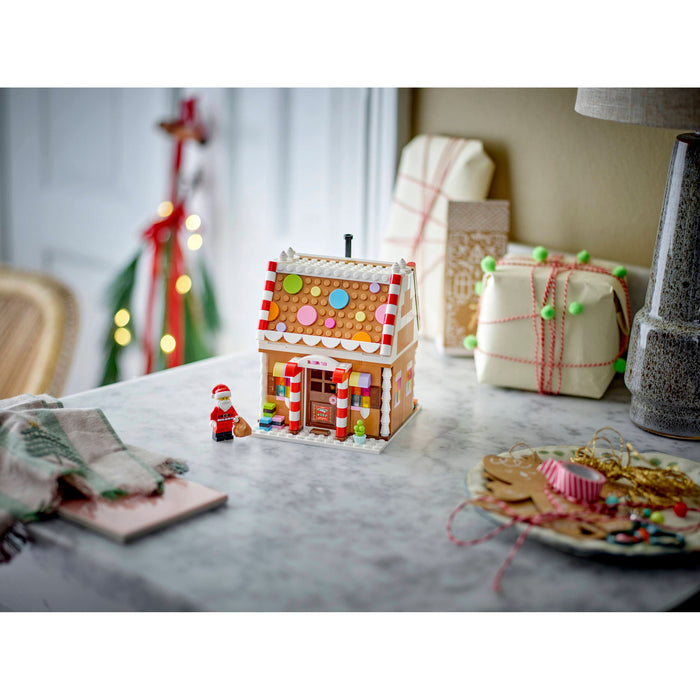 LEGO Seasonal 40809 Festive Gingerbread House festive table display