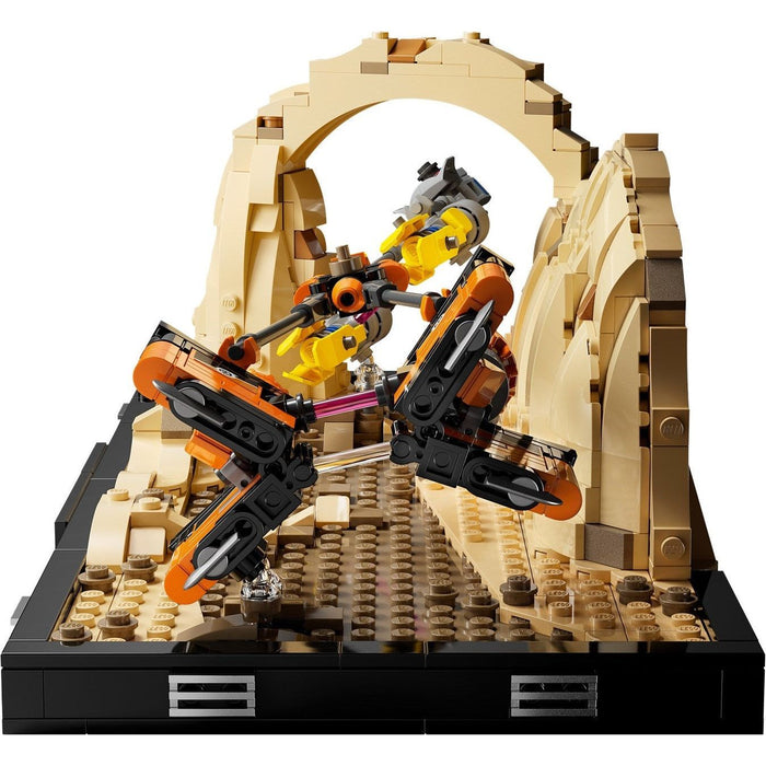 LEGO Star Wars 75380 Mos Espa Podrace Diorama