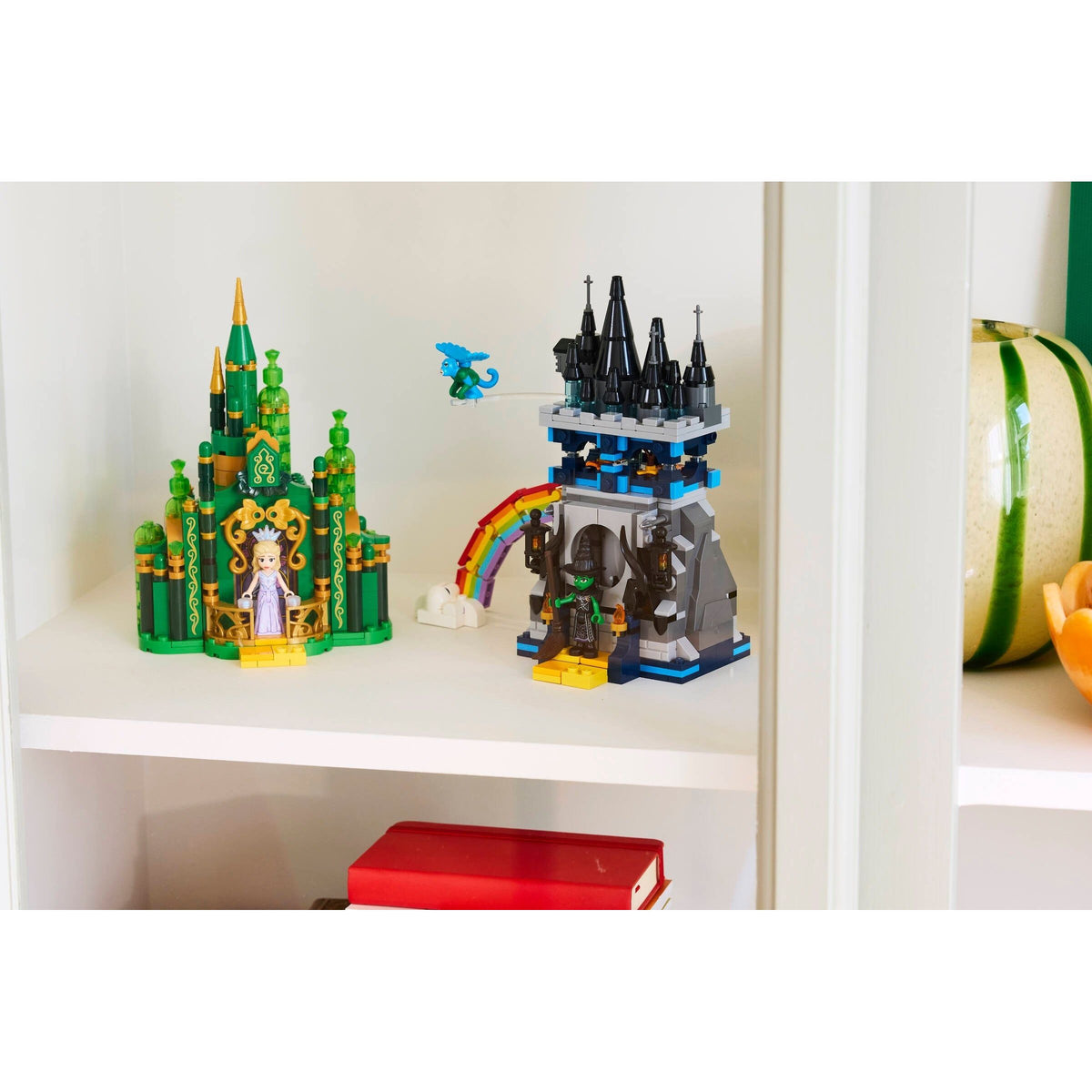 LEGO Wicked 75689 Emerald City & Kiamo Ko Castle