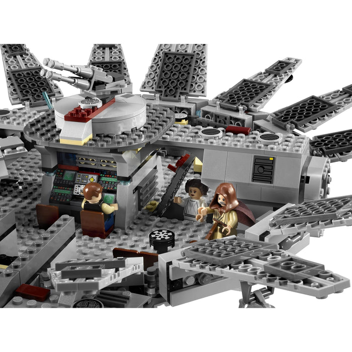 LEGO Star Wars 7965 Millennium Falcon (2011 version) (Outlet)