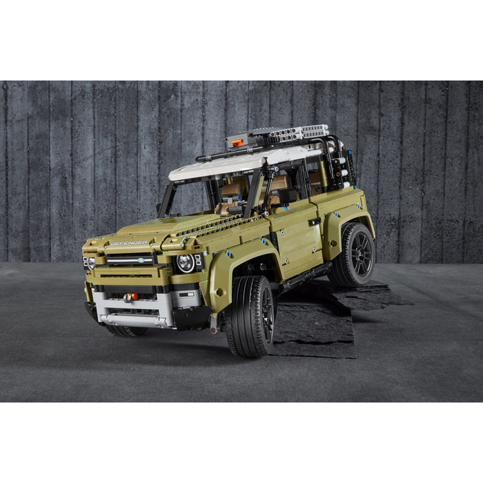 LEGO Technic 42110 Land Rover Defender (Outlet)